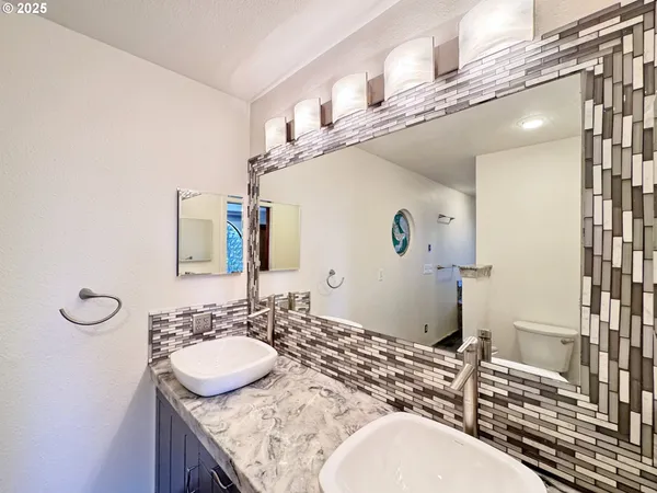 $1,198,000 | 15422 Southwind Lane, Brookings, OR 97415