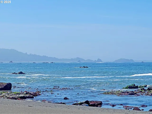 $1,298,000 | 15422 Southwind Lane, Brookings, OR 97415