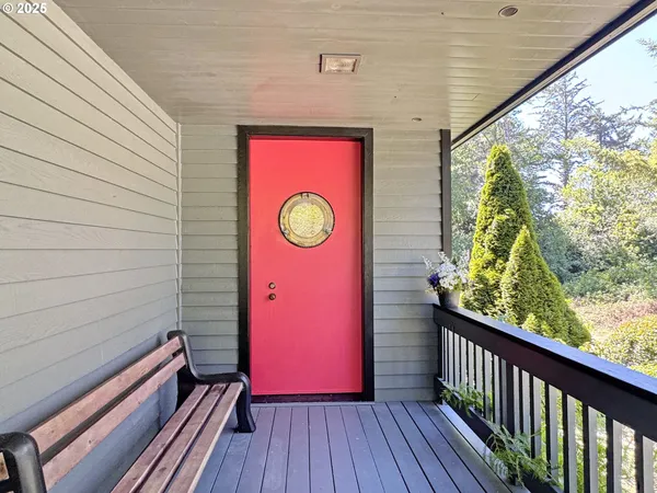 $1,198,000 | 15422 Southwind Lane, Brookings, OR 97415