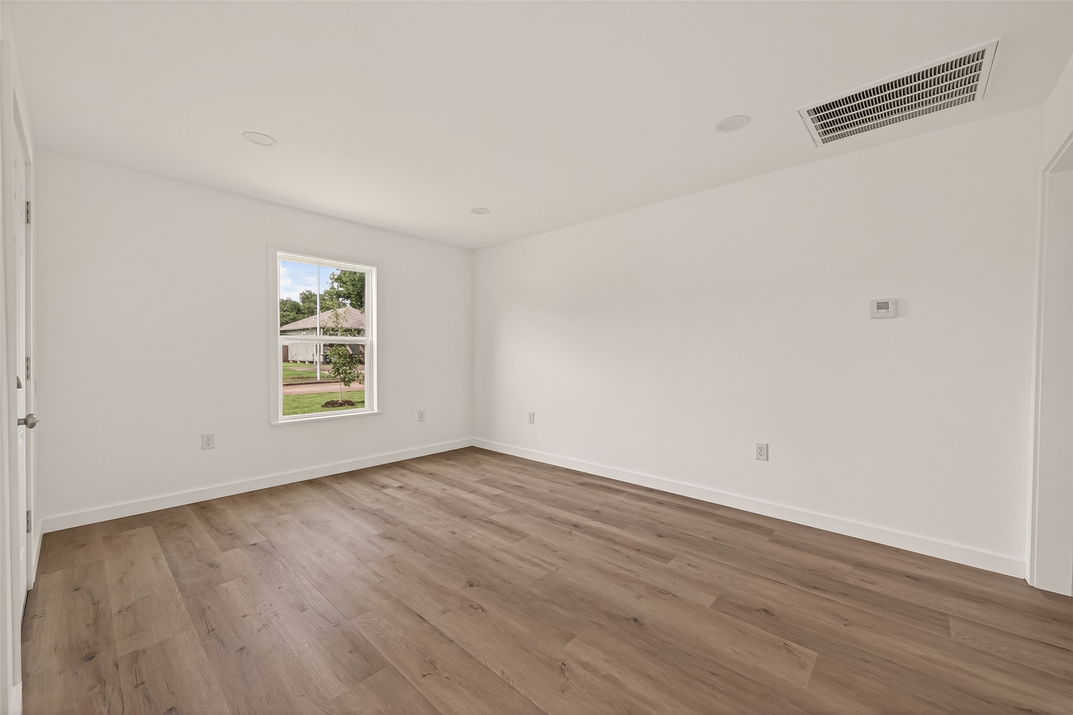 3922 Alsace Street Houston, TX 77021 - Photo 8 of 31