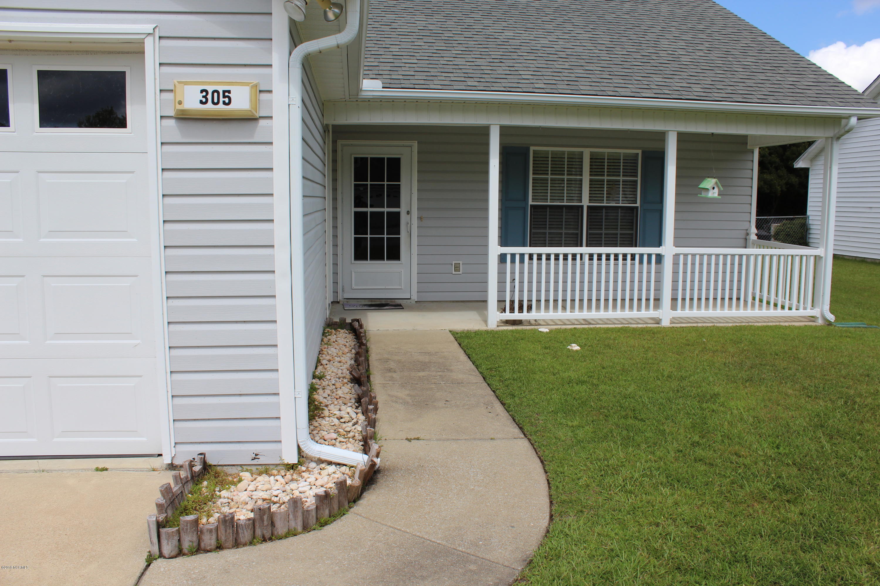 305 Foxhall Road Newport, NC 28570 - Photo 2 of 32 Front Porch and Walk way