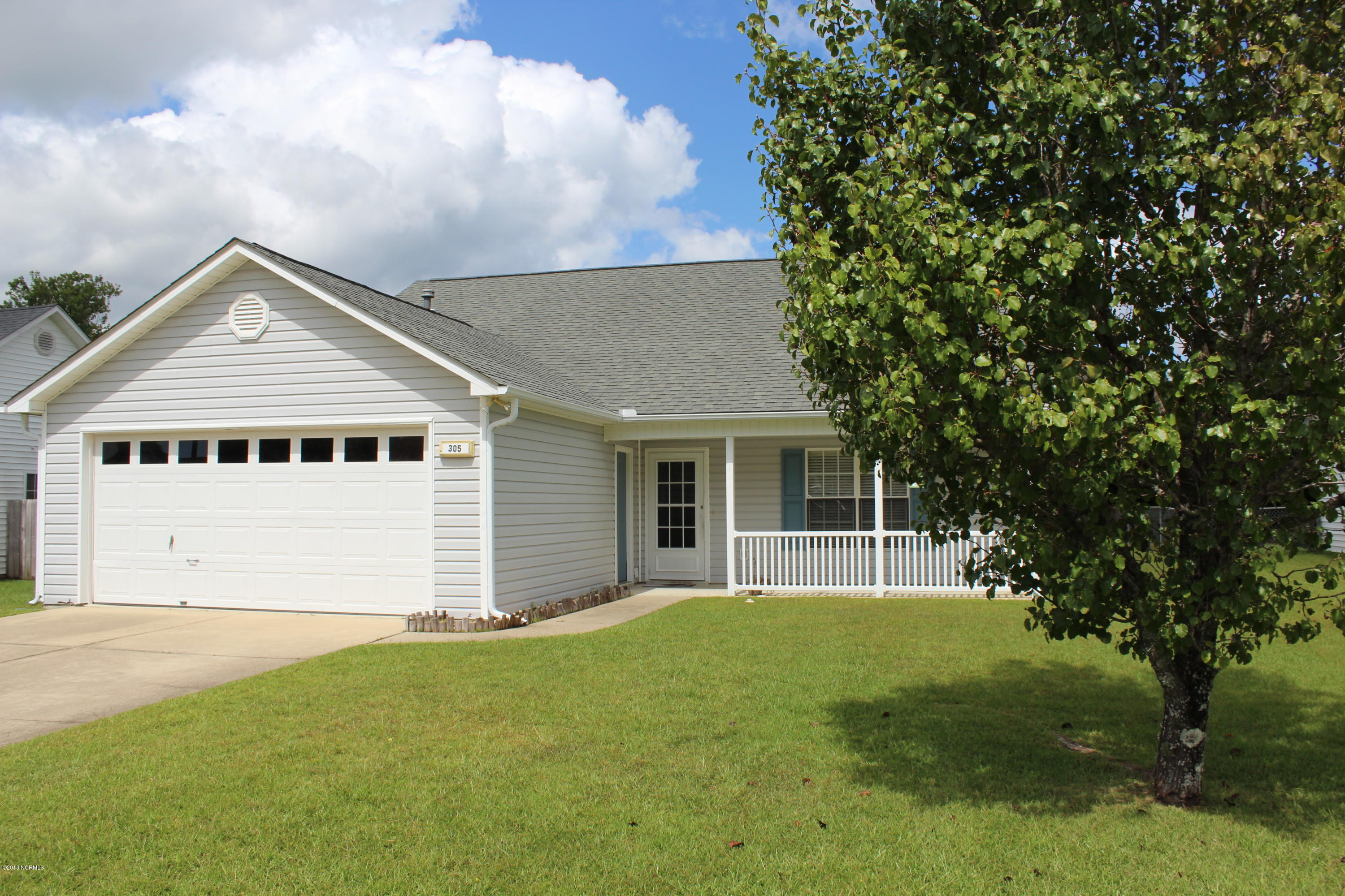 305 Foxhall Road Newport, NC 28570 - Photo 32 of 32 Front of House View 3