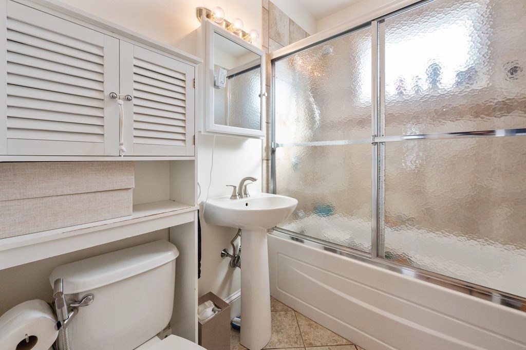 7 Lloyd Road, Unit 7 Watertown, MA 02472 - Photo 8 of 30 Gallery Image 8