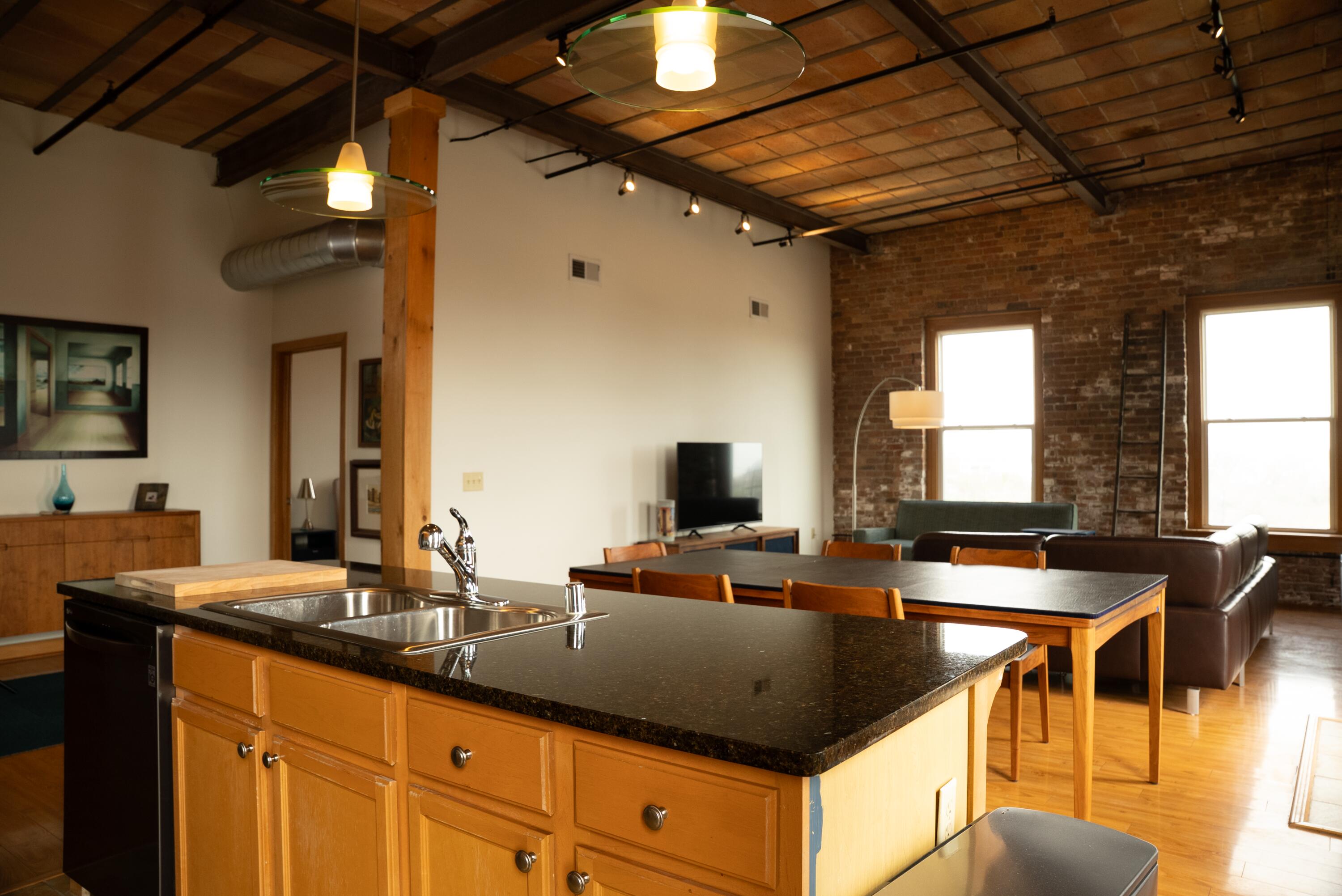 720 South Marquette Street, Unit 417 Racine, WI 53403 - Photo 4 of 11 Kitchen to Dining