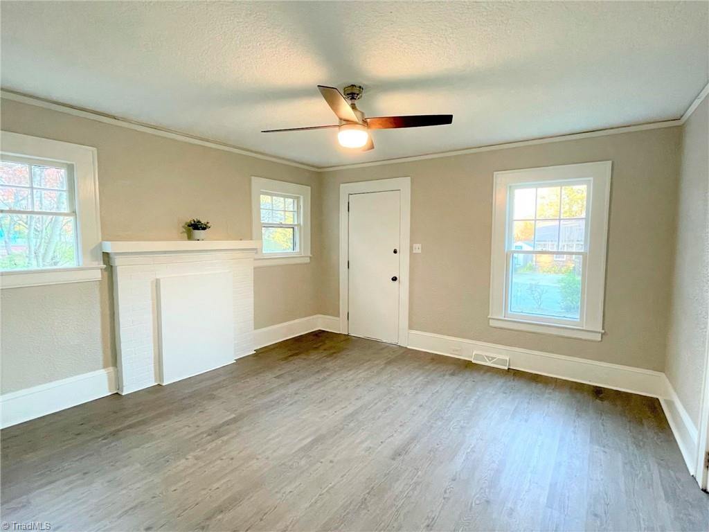 116 Mayview Avenue High Point, NC 27265 - Photo 4 of 12