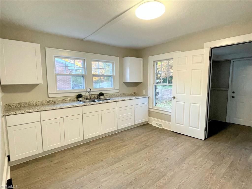 116 Mayview Avenue High Point, NC 27265 - Photo 5 of 12