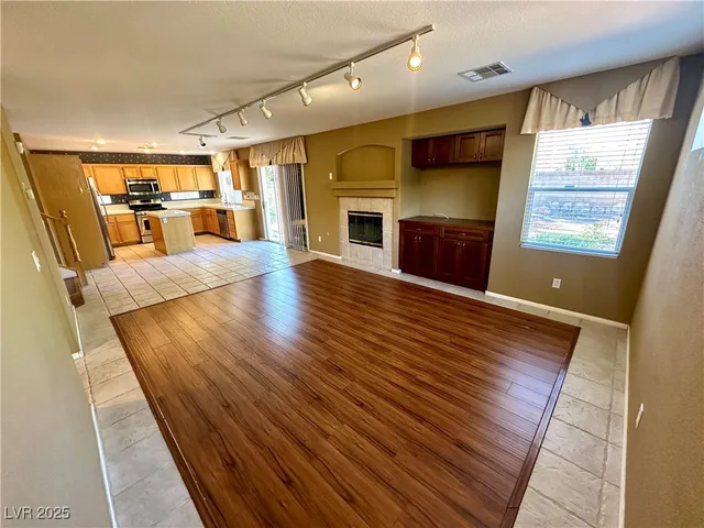 $2,450 | 2705 Sweet Willow Lane, Las Vegas, NV 89135