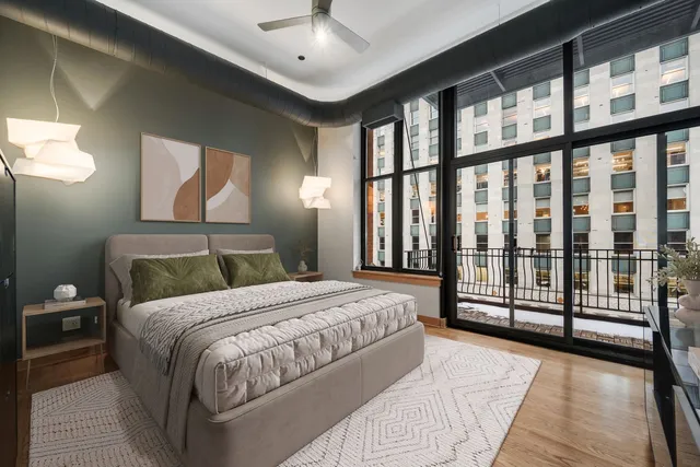 $700,000 | 333 West Hubbard Street, Unit 713, Chicago, IL 60654