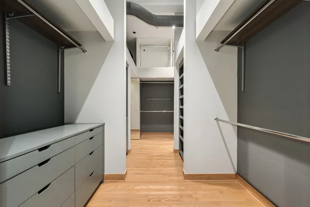 $700,000 | 333 West Hubbard Street, Unit 713, Chicago, IL 60654