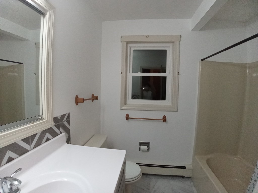 77 Botany Bay Road, Unit 122 Worcester, MA 01602 - Photo 11 of 22 Gallery Image 11