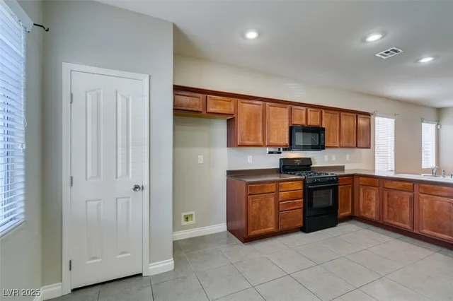 $1,695 | 169 Almond Ridge Place, Henderson, NV 89015