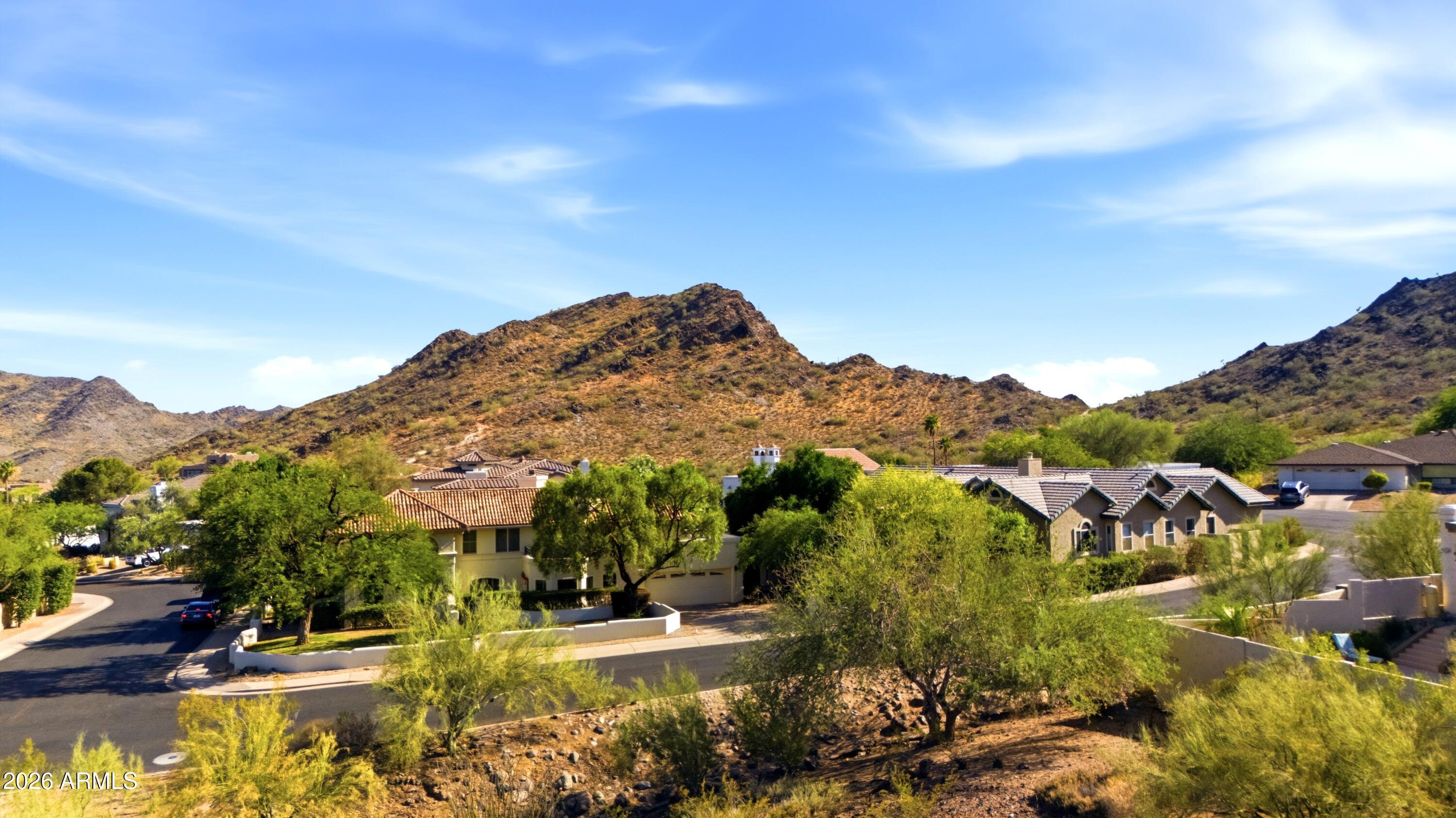 2260 East Mountain View Road Phoenix, AZ 85028 - Photo 8 of 27 2260_E_Mountain_View_Rd_21