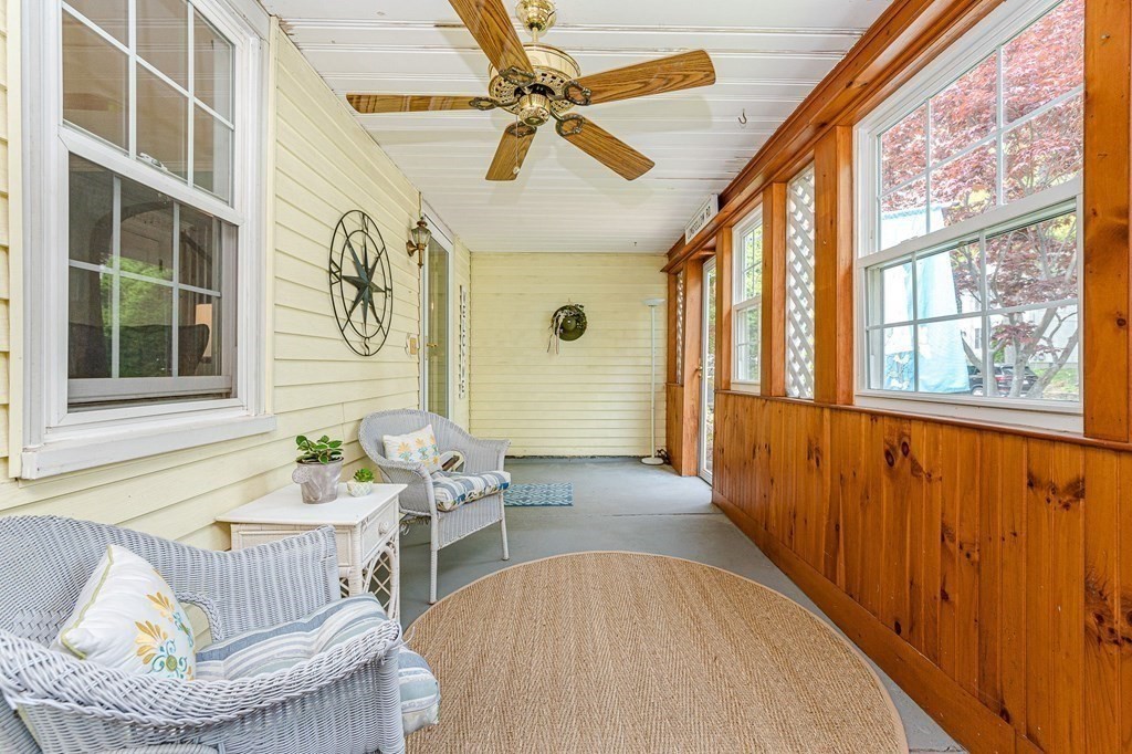 34 Longfellow Road Reading, MA 01867 - Photo 4 of 41 Gallery Image 4
