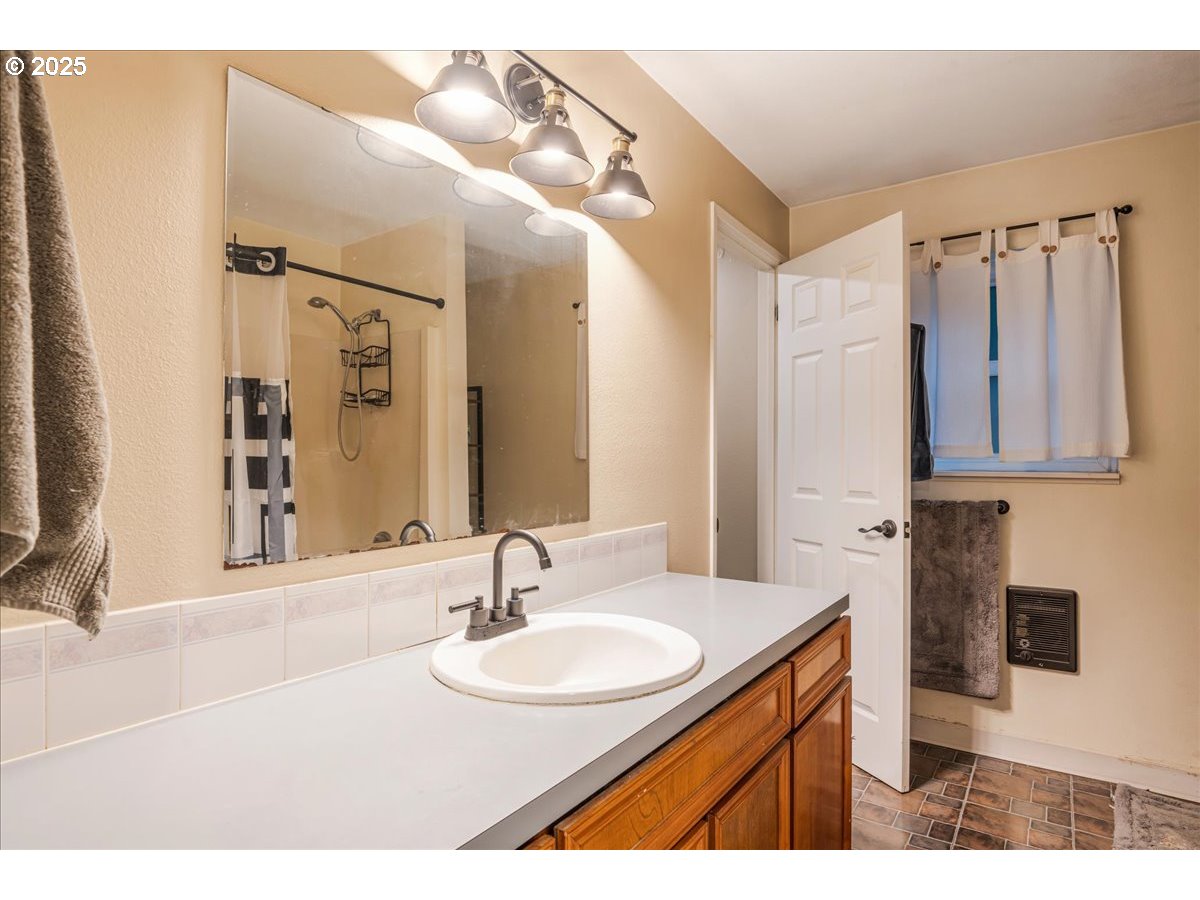 37675 Sandy Heights Street Sandy, OR 97055 - Photo 20 of 30 Gallery Image 20