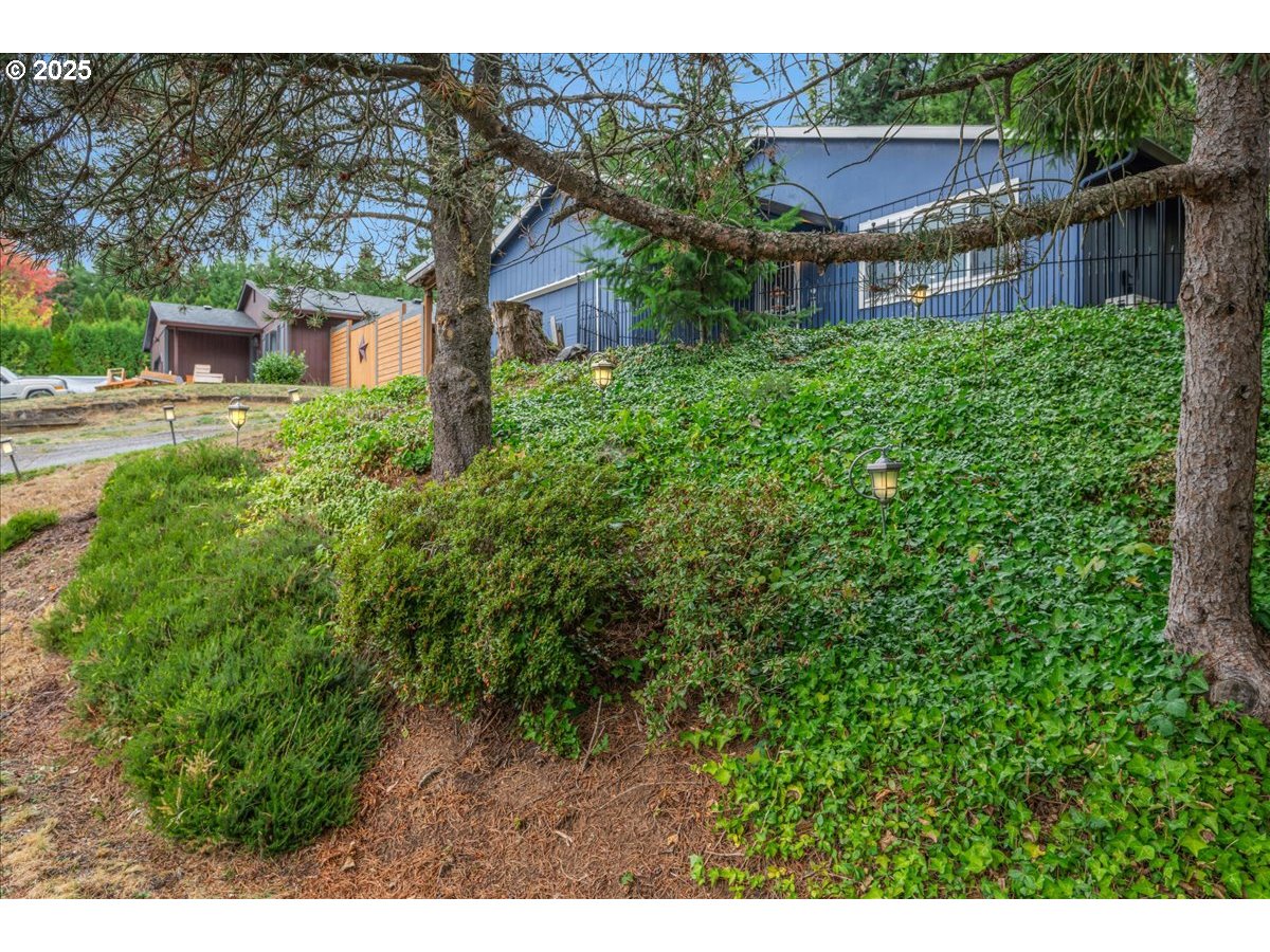 37675 Sandy Heights Street Sandy, OR 97055 - Photo 2 of 30 Gallery Image 2