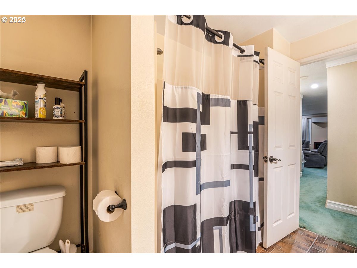 37675 Sandy Heights Street Sandy, OR 97055 - Photo 23 of 30 Gallery Image 23