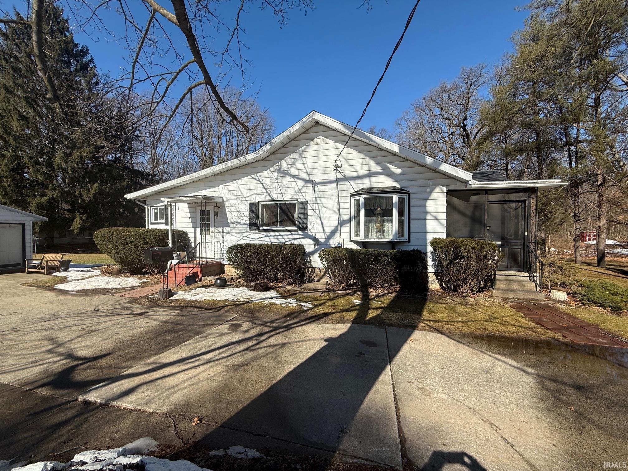 51765 Portage Road South Bend, IN 46628 - Photo 4 of 24 Gallery Image 4