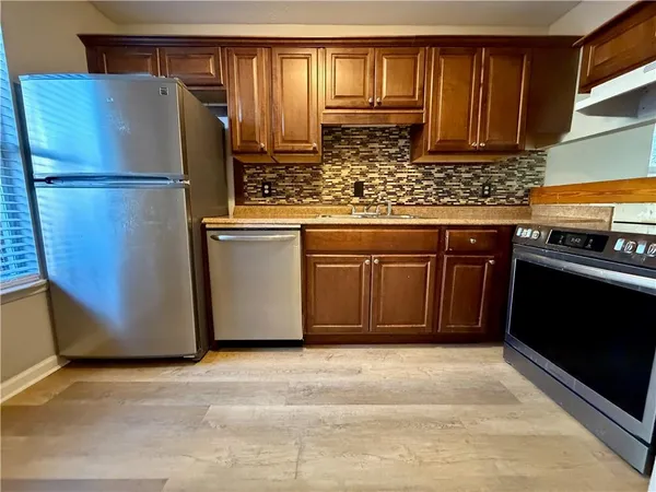 $1,395 | 1911 Shenandoah Valley Lane Southeast, Smyrna, GA 30080