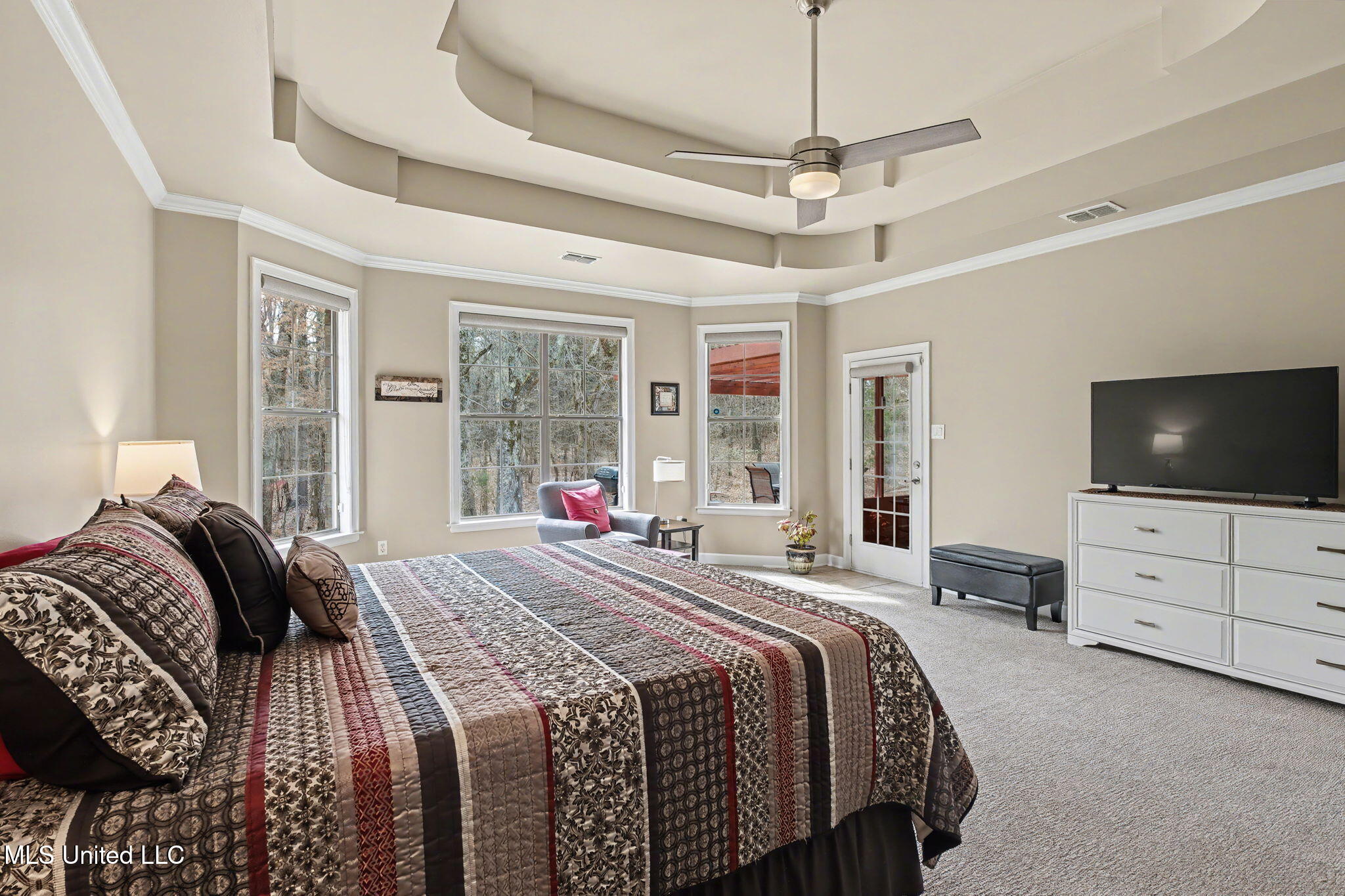 14185 Chapel Ridge Trail Olive Branch, MS 38654 - Photo 18 of 42 Primary Suite