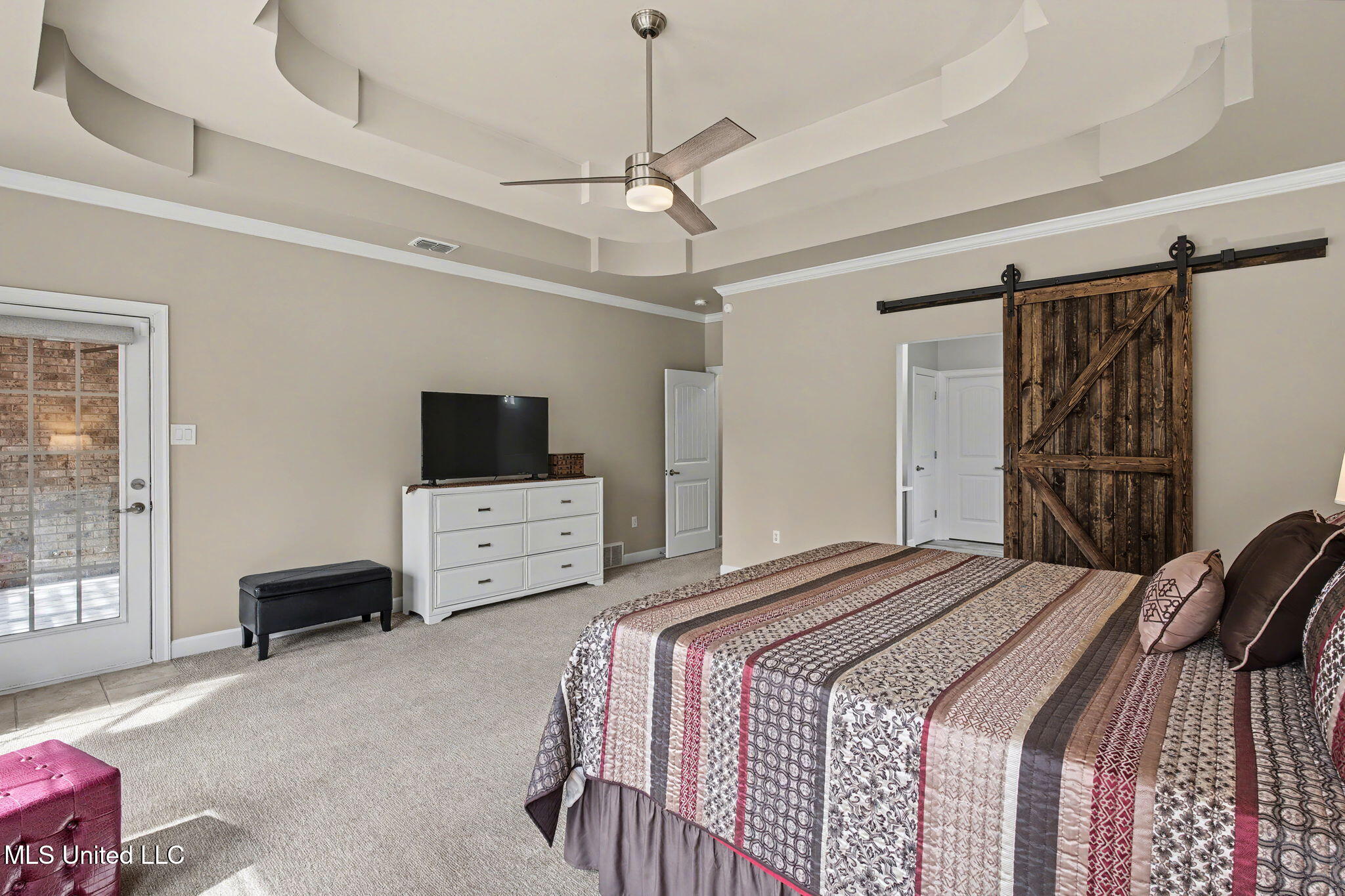 14185 Chapel Ridge Trail Olive Branch, MS 38654 - Photo 19 of 42 Primary Suite