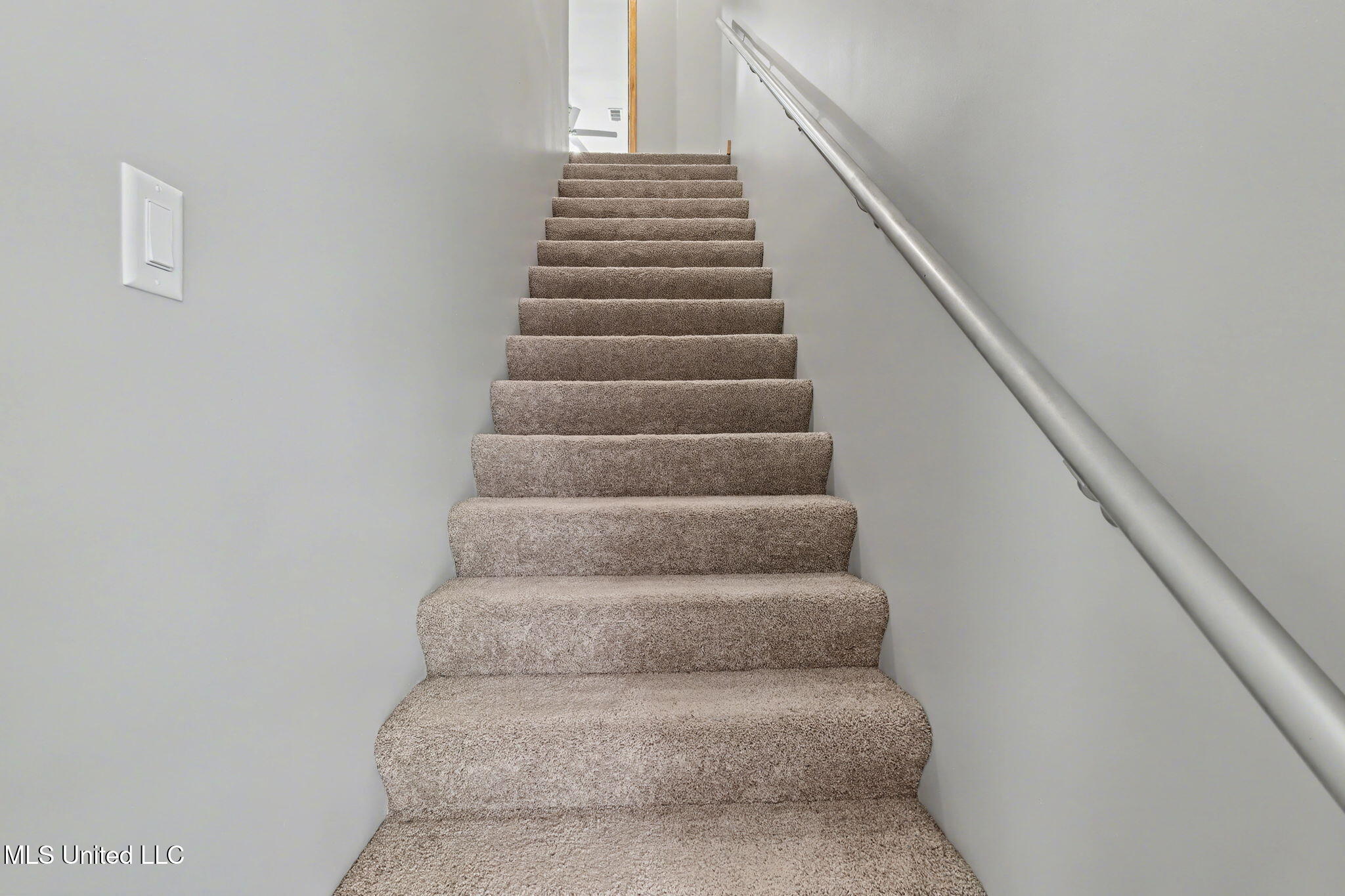 14185 Chapel Ridge Trail Olive Branch, MS 38654 - Photo 30 of 42 Upstairs