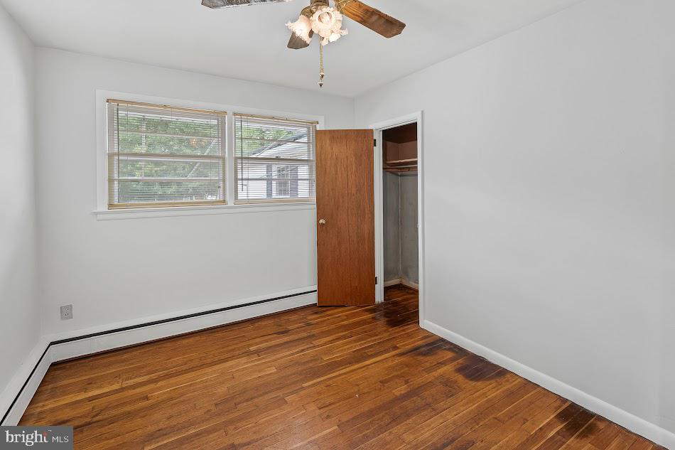 207 Harmony Road Gibbstown, NJ 08027 - Photo 13 of 27 1st bedroom