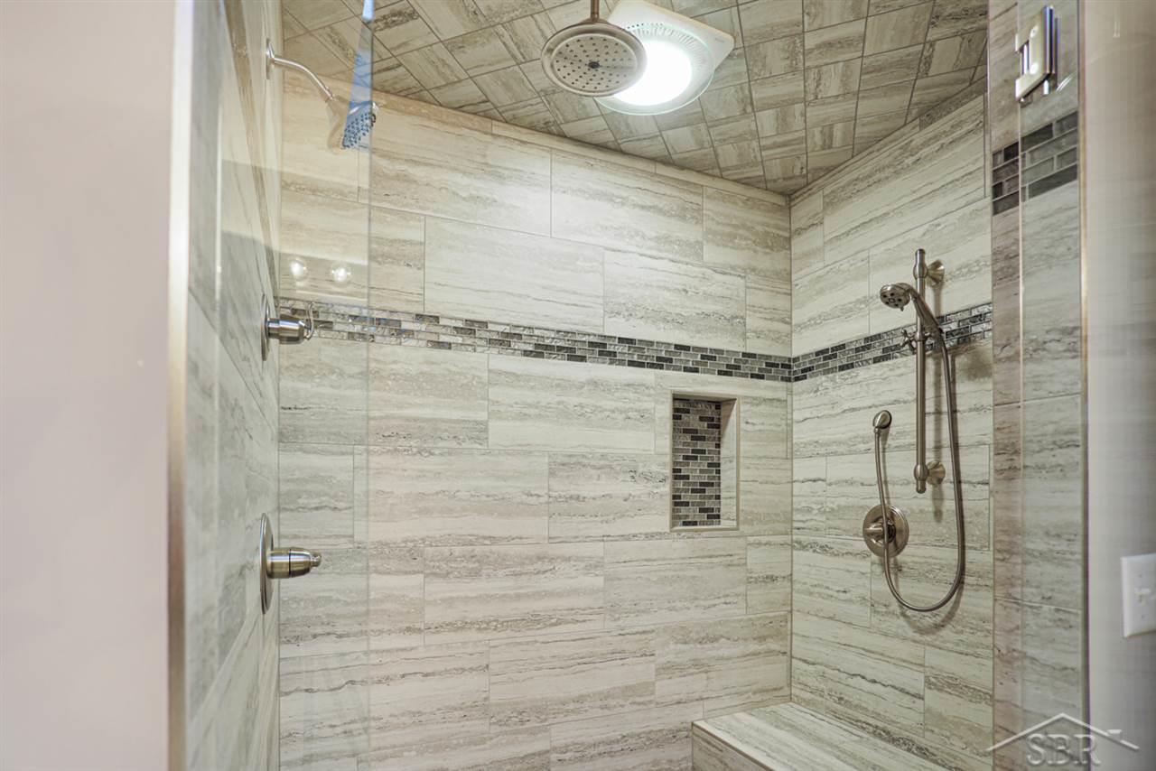7355 North Michigan Road Saginaw, MI 48604 - Photo 37 of 51 Barrier Free Shower
