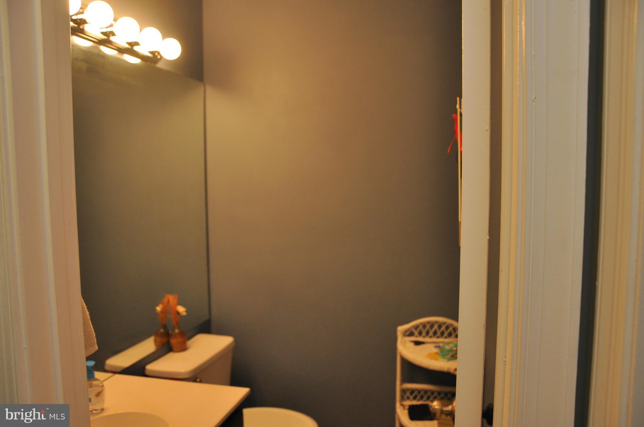 8218 Winstead Place, Unit 203 Manassas, VA 20109 - Photo 9 of 27 Bath (Master)