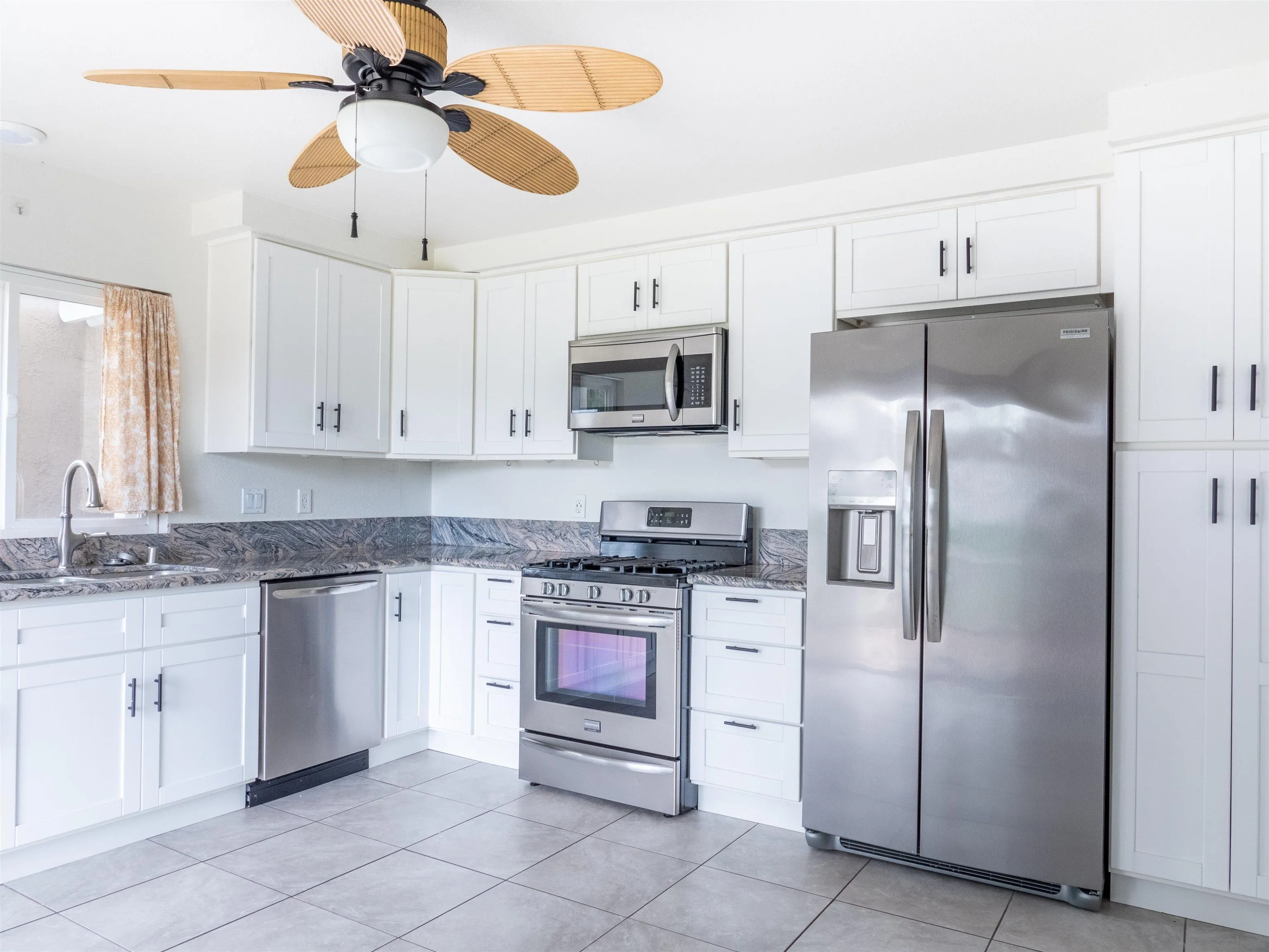 44511 La Paz Road Temecula, CA 92592 - Photo 5 of 25 Gallery Image 5