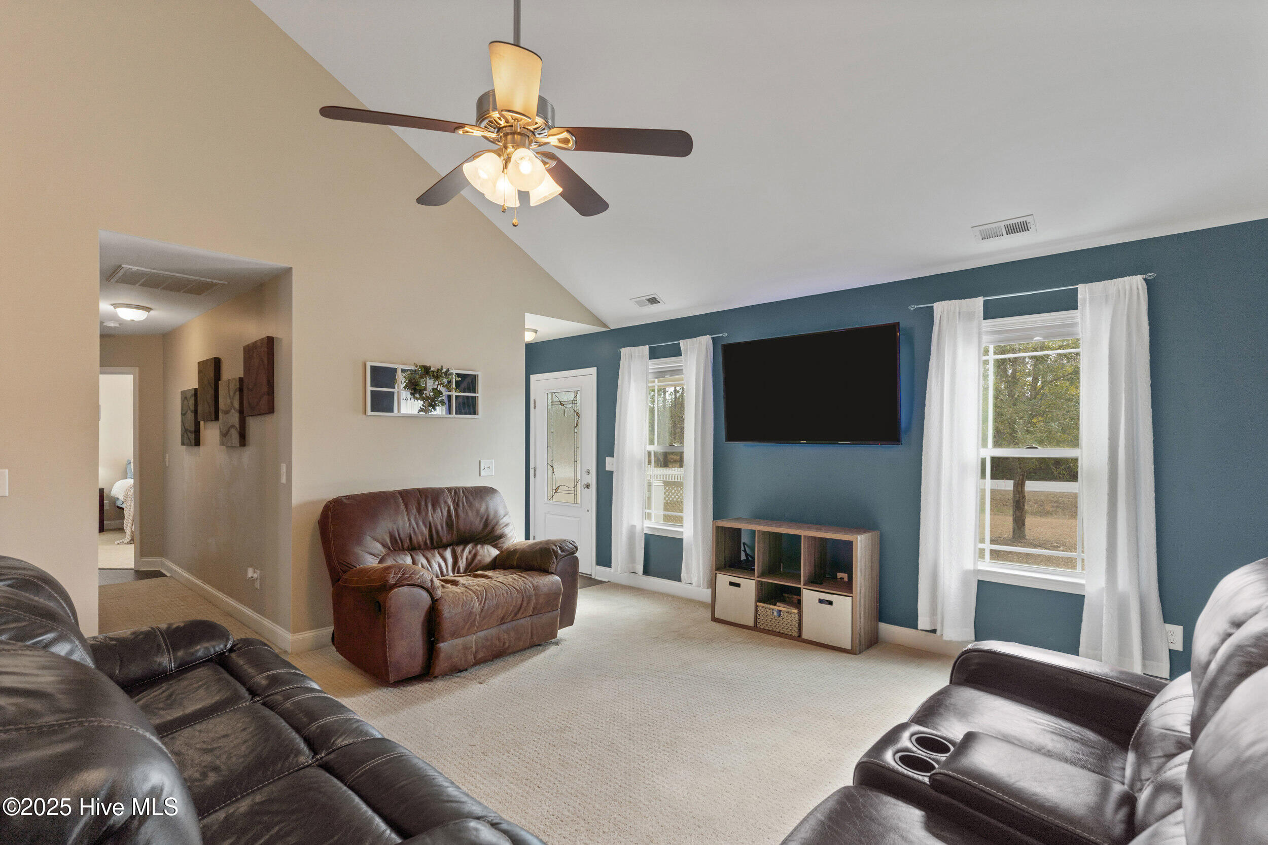 321 Folkstone Road Holly Ridge, NC 28445 - Photo 6 of 40 321folkstonerd_00008