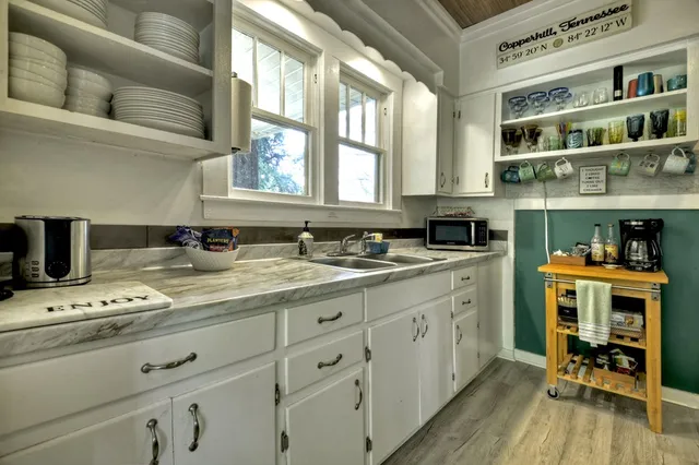 $314,900 | 102 Riverview Street, Copperhill, TN 37317