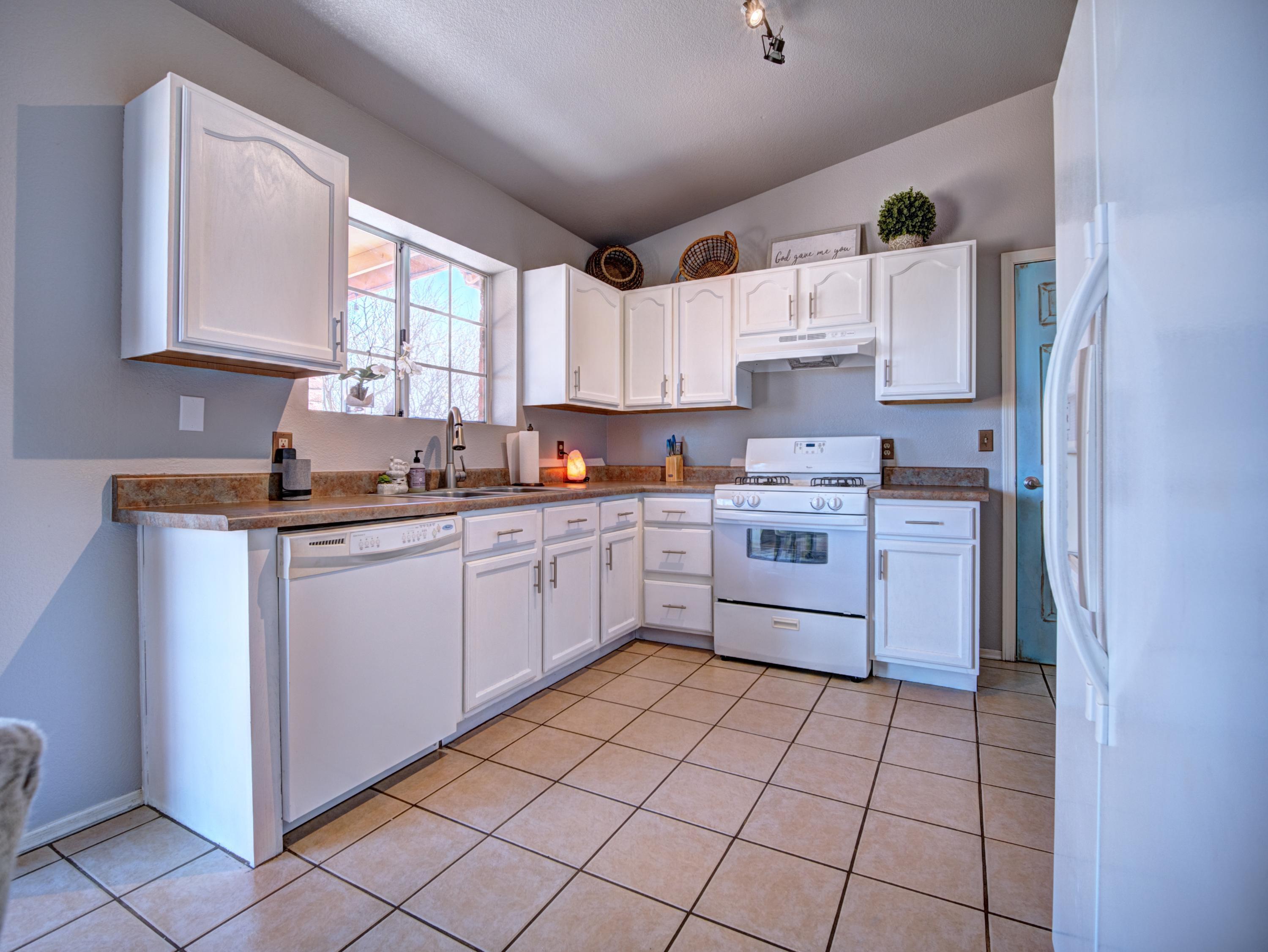 1247 Calle Tubatana Rio Rico, AZ 85648 - Photo 14 of 24 Gallery Image 14