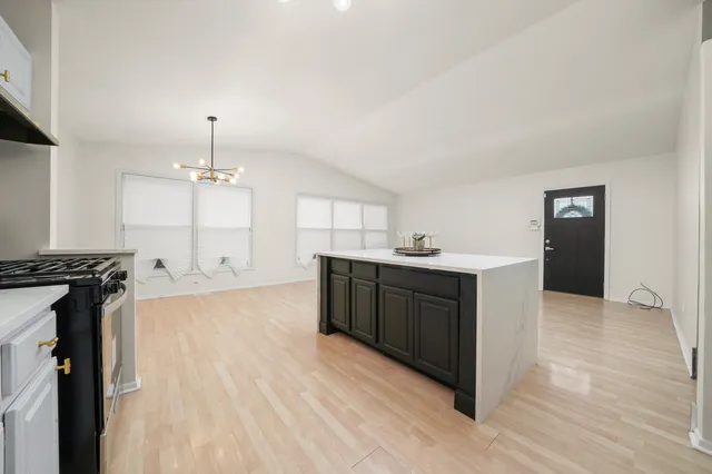 $219,000 | 1138 East 151st Street, Dolton, IL 60419