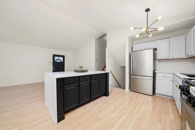 $219,000 | 1138 East 151st Street, Dolton, IL 60419