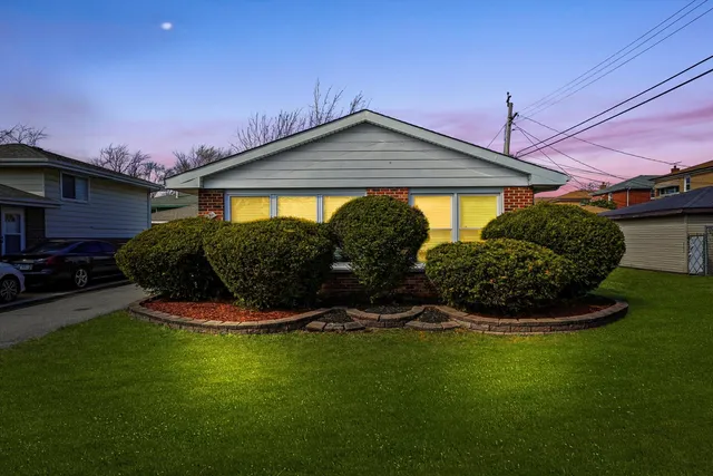 $219,000 | 1138 East 151st Street, Dolton, IL 60419