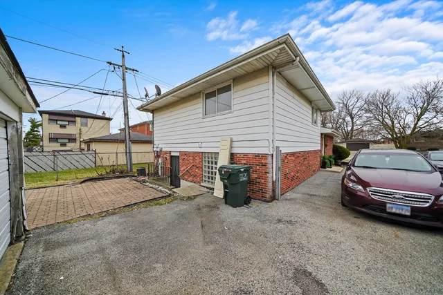 $219,000 | 1138 East 151st Street, Dolton, IL 60419