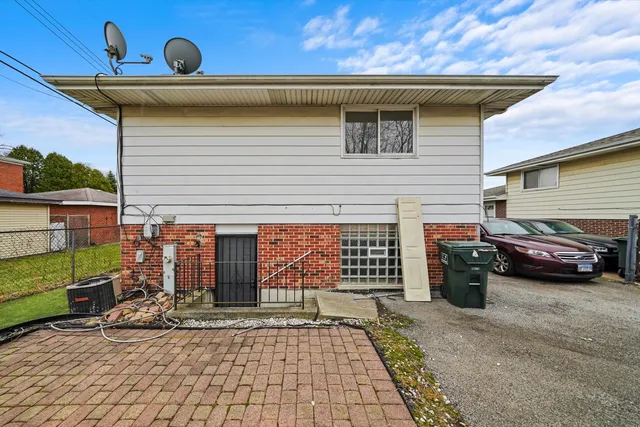 $219,000 | 1138 East 151st Street, Dolton, IL 60419