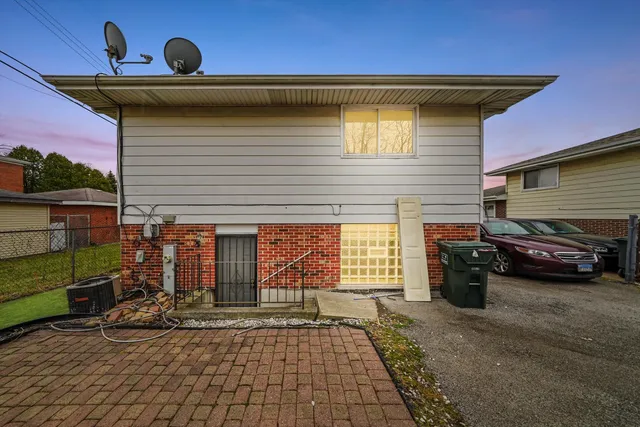 $219,000 | 1138 East 151st Street, Dolton, IL 60419