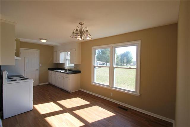 218 Old Bushy Branch Road Manchester, TN 37355 - Photo 6 of 20 Gallery Image 6
