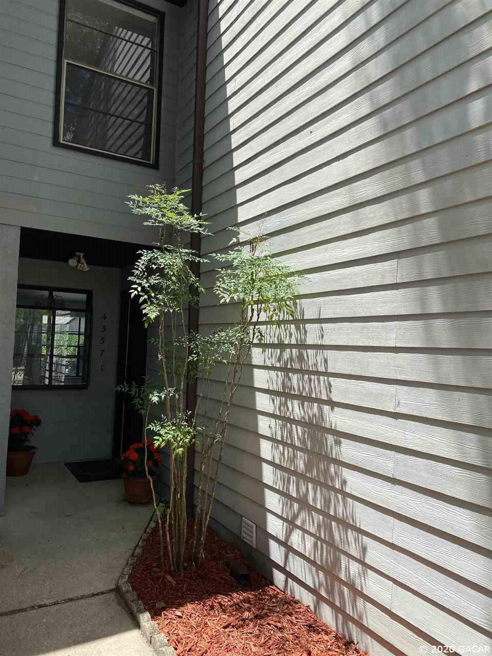 4357 Southwest 20th Lane Gainesville, FL 32607 - Photo 2 of 19