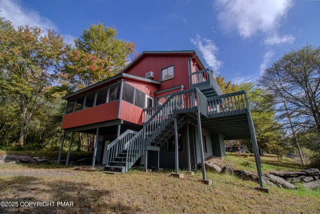 a view of a garden with a fountain