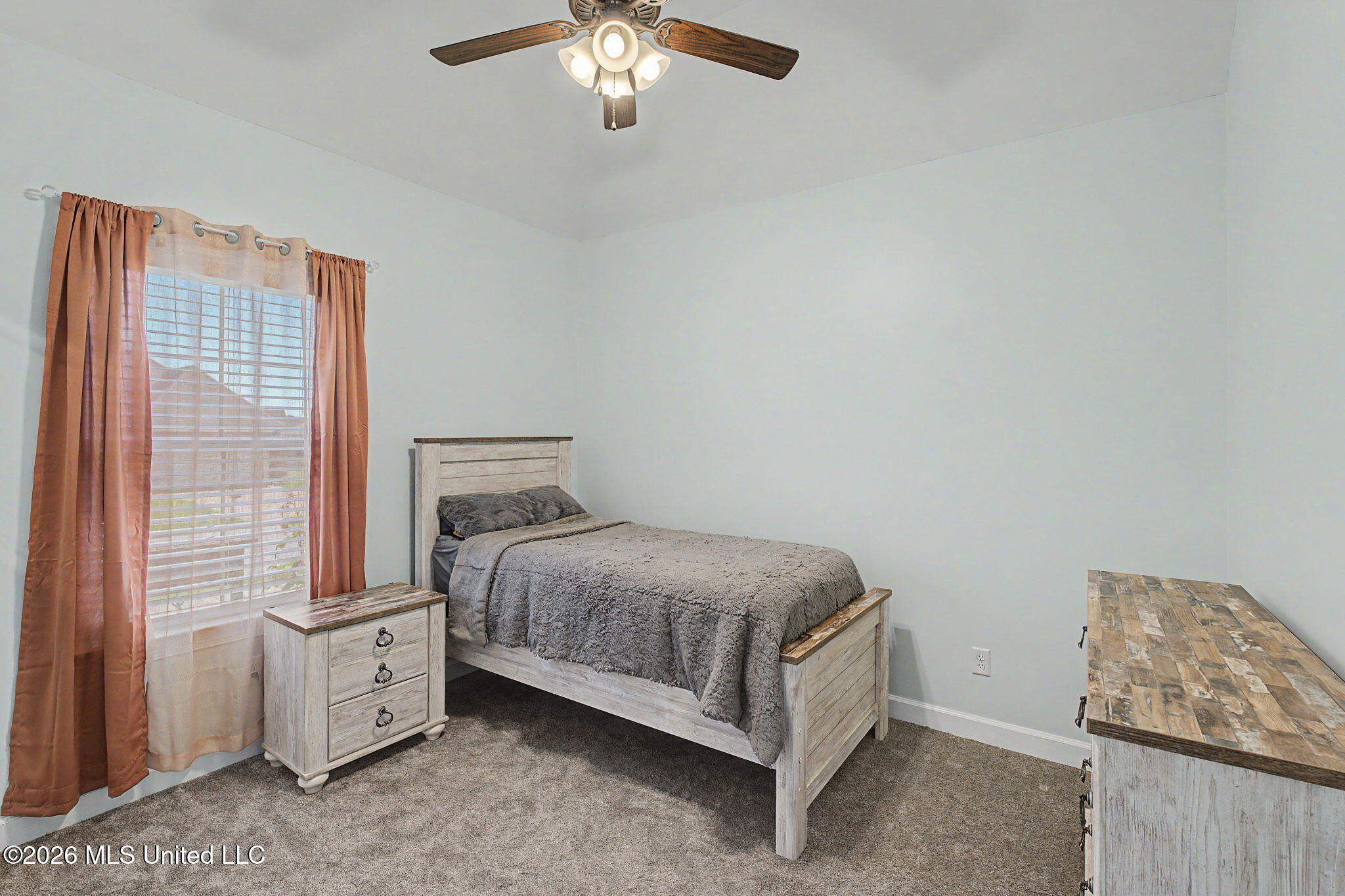 4253 Ridgemont Road Olive Branch, MS 38654 - Photo 27 of 46 Bedroom 2