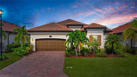 $999,900 | 28076 Foxrock Court, Bonita Springs, FL 34135