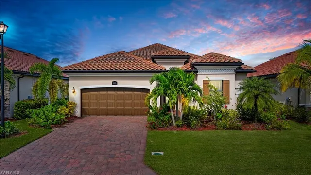 $999,900 | 28076 Foxrock Court, Bonita Springs, FL 34135