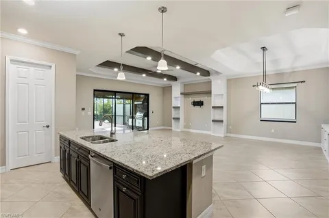 $999,900 | 28076 Foxrock Court, Bonita Springs, FL 34135