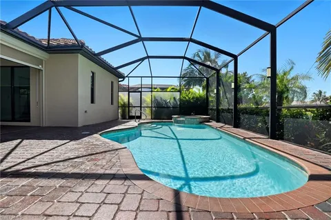 $999,900 | 28076 Foxrock Court, Bonita Springs, FL 34135