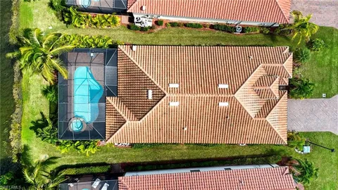 $999,900 | 28076 Foxrock Court, Bonita Springs, FL 34135