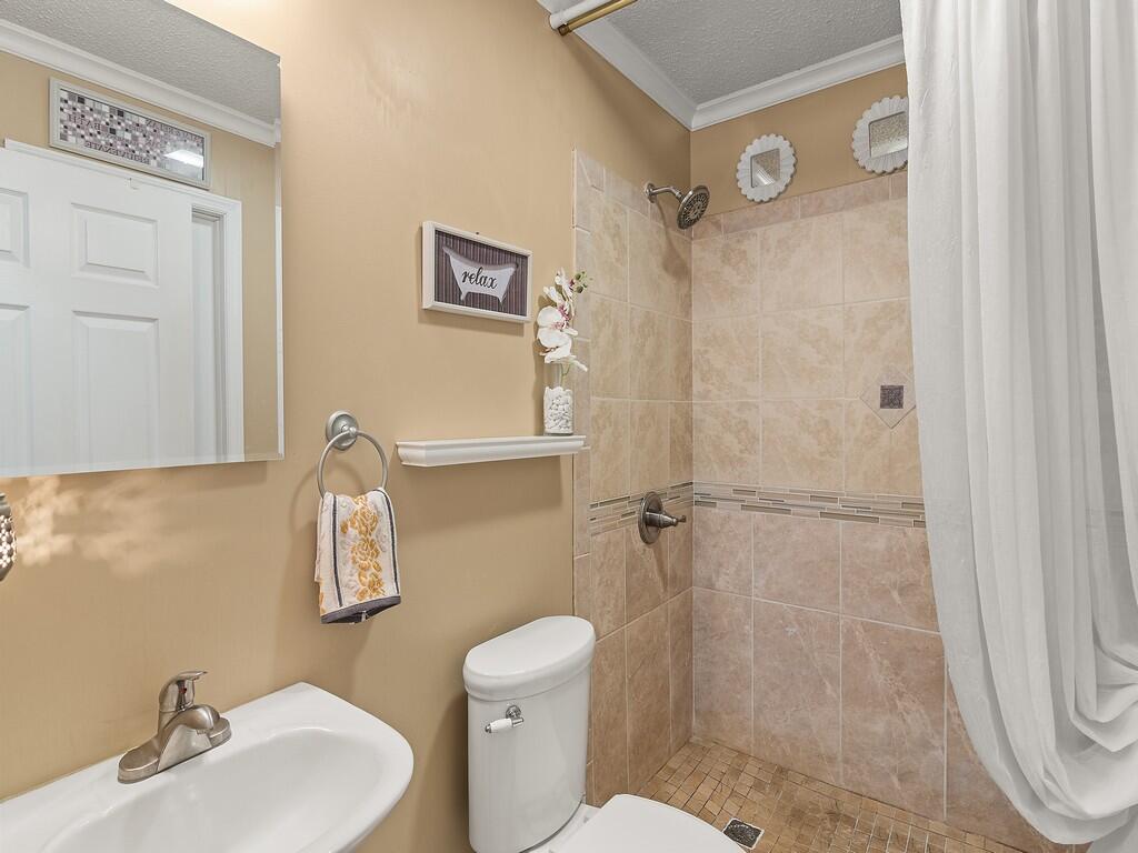 4401 Southwest Babylon Street Port St. Lucie, FL 34953 - Photo 21 of 39 Image00025