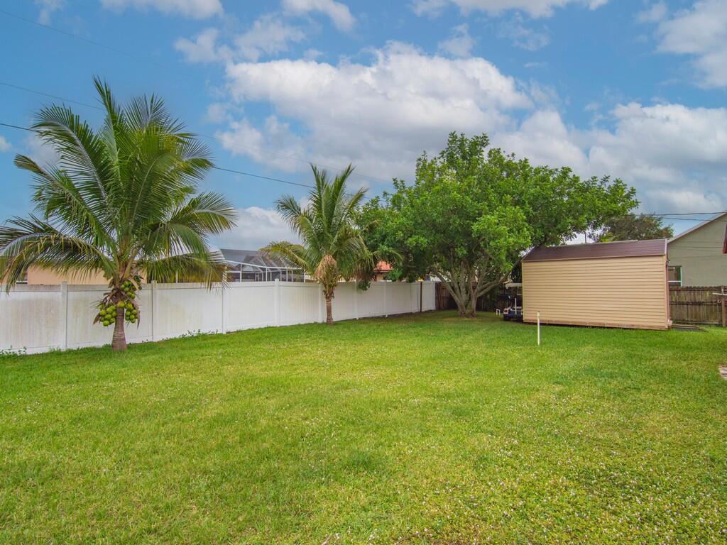 4401 Southwest Babylon Street Port St. Lucie, FL 34953 - Photo 27 of 39 Image00031