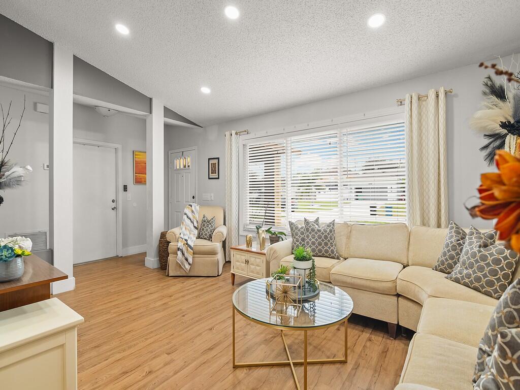 4401 Southwest Babylon Street Port St. Lucie, FL 34953 - Photo 4 of 39 Image00005